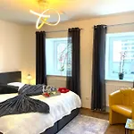 Neubauwohnung In Linz - Sehr Zentral Mit Gratis Parkplatz